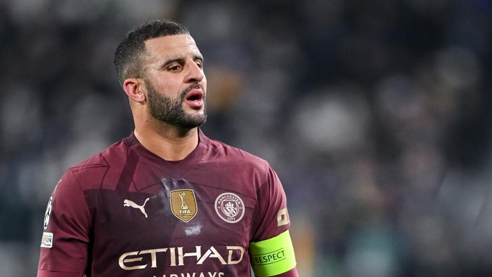 Kyle Walker Ingin Tinggalkan Man City, AC Milan Siap Nampung